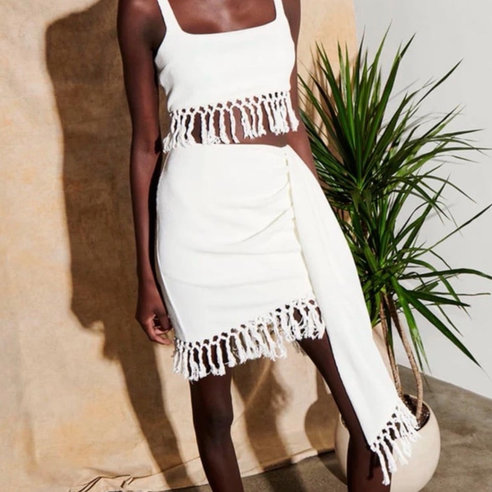 Saylor Arleen Set Size L sold out everywhere